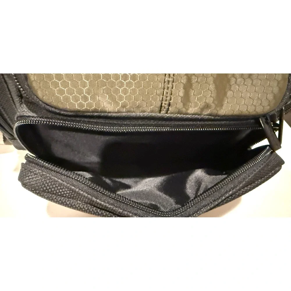 Targus Digital Camera Bag Case Shoulder Strap Black Olive Green